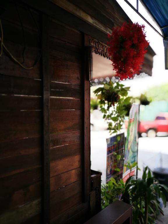 Zoe Hostel Csiangmaj Kültér fotó